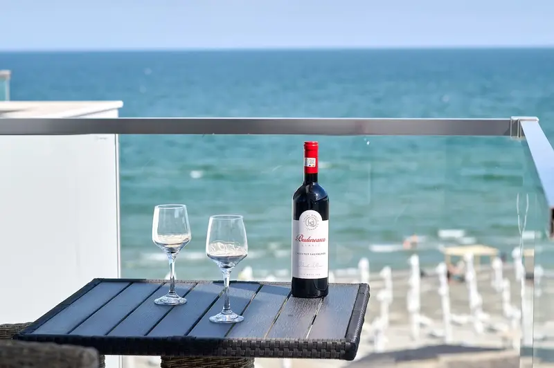 Sea Breeze Apartment in Infinity Beach Resort - parking – 13