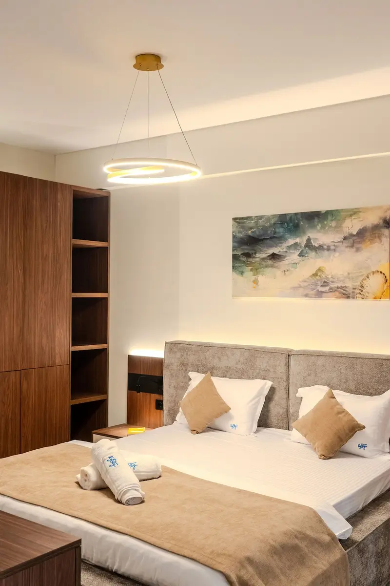 AC-134-Silver Shadow Collection (89 SQM 1BD City View) – 12