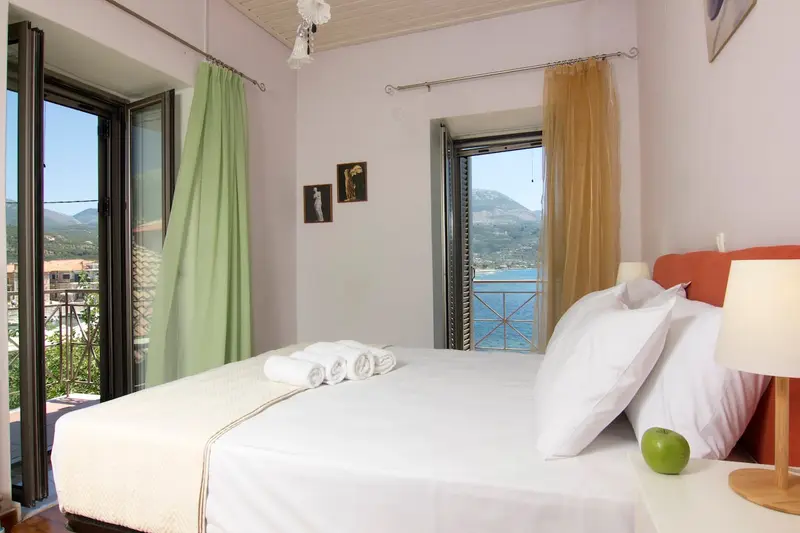 Aqua Vista Πελοπόννησος - Πέτρινο Σπίτι Μπροστά στη Θάλασσα στον Άγιο Νικόλαο – 9
