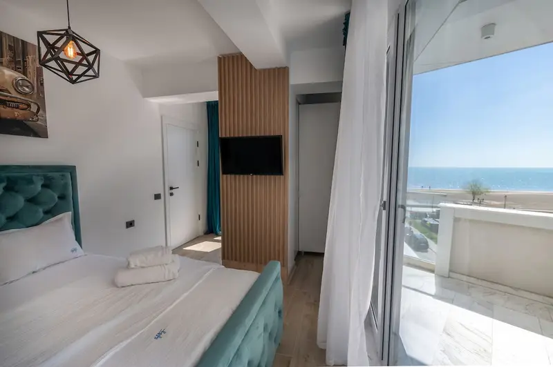 Amazing Sea View Apartment in Infinity pools n spa – 5