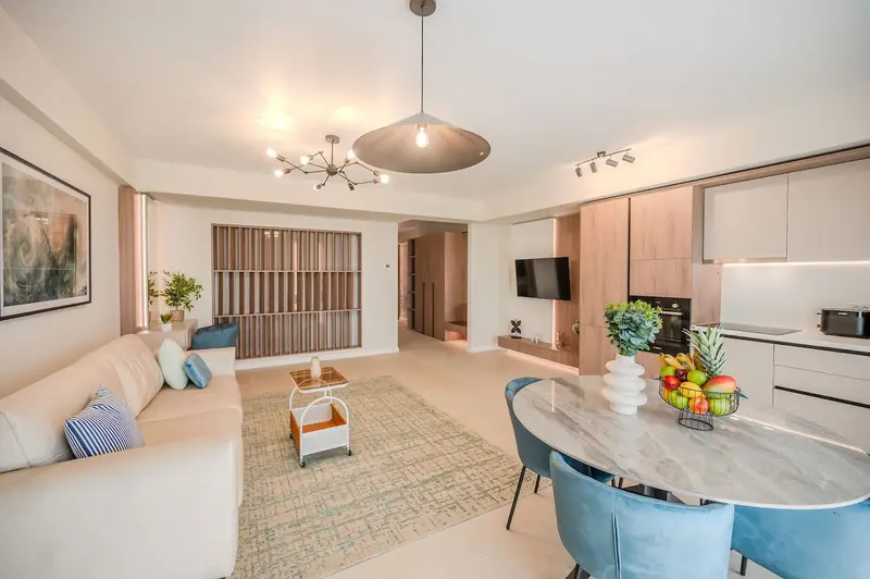 AC-632-Silver Shadow Collection (89 SQM 1BD City View), Aqua Cullinan Resort & SPA