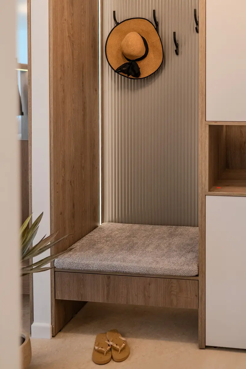 AC-421-Spectre Collection (60 SQM Studio Sea View) – 18