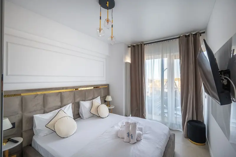 Glam Apartment in Odyssey Spa Pools and Parking – 4