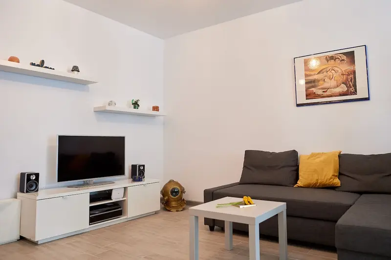 Submarine Apartment Spa n Pool Beach resort – 11