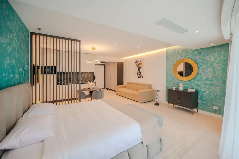 White Titanic Blue sea view Studio parking – 50