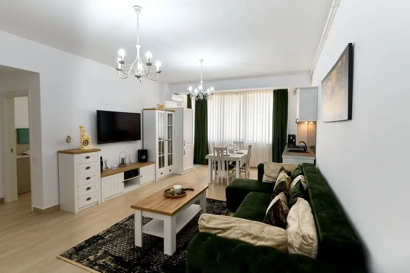 Aqua Vista Emerald FrontSea Mamaia – 2