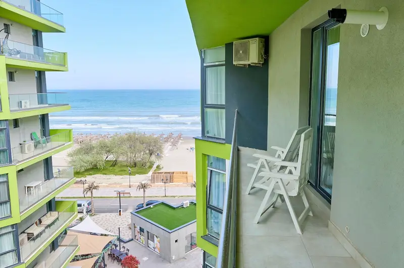 Crazy Sea View 1BR Apartment Spa Pools Resort, Alezzi Beach Resort
