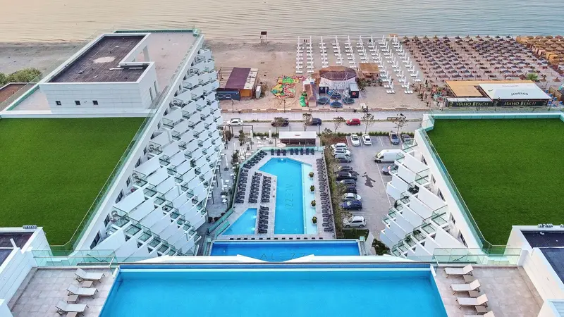 Niko Apartment in Infinity Beach Resort - parking – 7