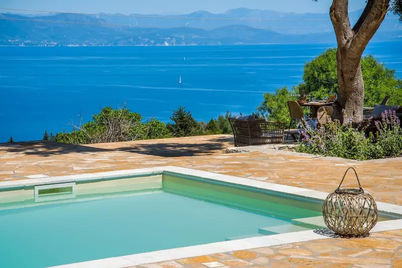 Aqua Vista Αντίπαξοι - Πέτρινη Βίλα με Ιδιωτική Πισίνα και Θέα στο Ιόνιο, Antipaxos