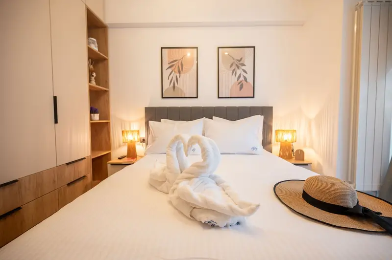 RavSea Luxury Apartment in Odyssey SpaPool-parking – 39
