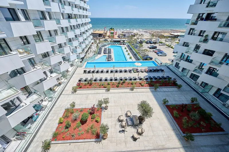 Sea-esta Studio in Infinity Beach Resort – 9