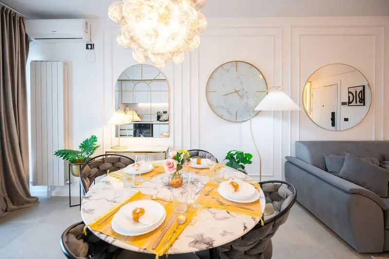 Glam Apartment in Odyssey Spa Pools and Parking – 24
