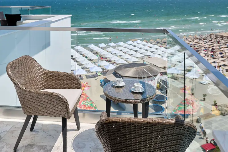 Wave n’ Sea Apartment in Infinity Beach Resort - parking – 33