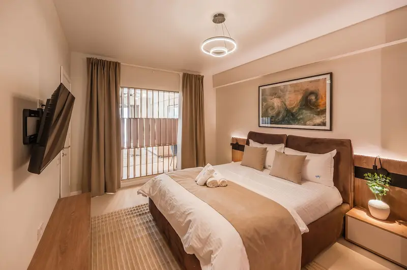 AC-831-Silver Shadow Collection (89 SQM 1BD City View) – 3